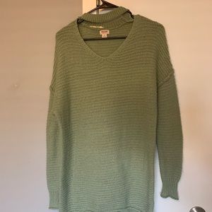 Cozy green sweater, can dress up or down!